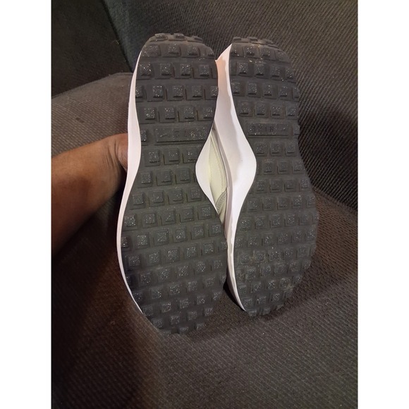 Nike Waffle Debut Men\'s Size 11.5 US DH9522-003 Gray‎ Fog White Athletic Shoes